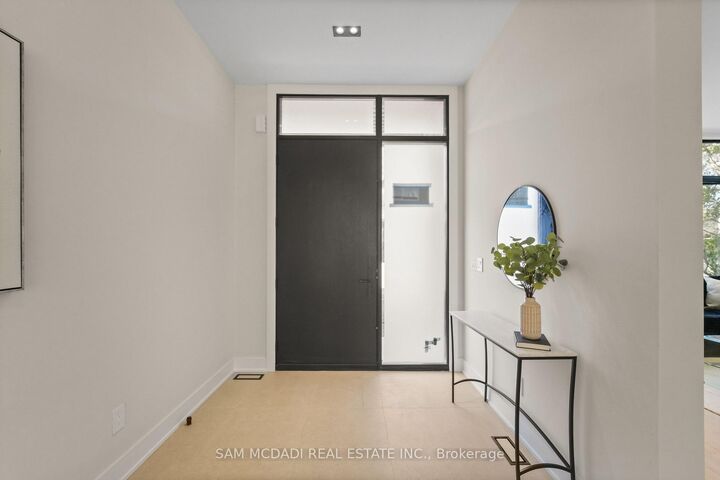 Property Photo: 362 Meadow Wood Lane ON L5J 2S9