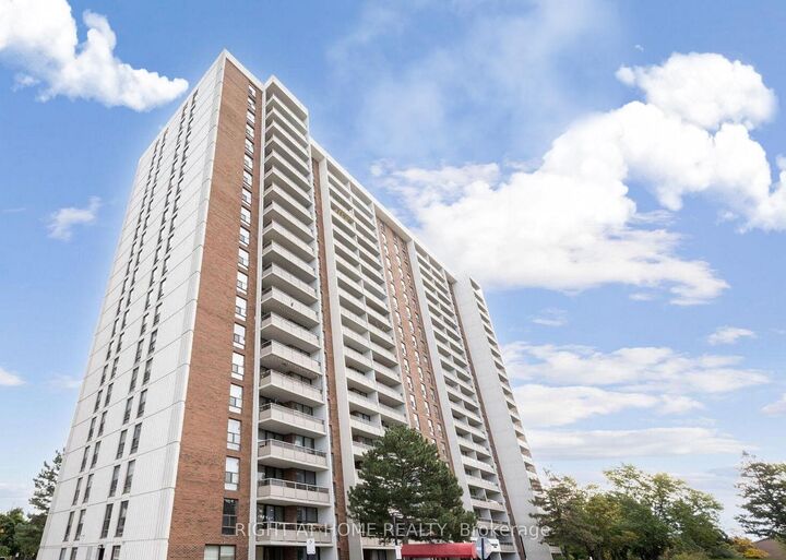 Property Photo: 4 Kings Cross Road 2106 ON L6T 3X8
