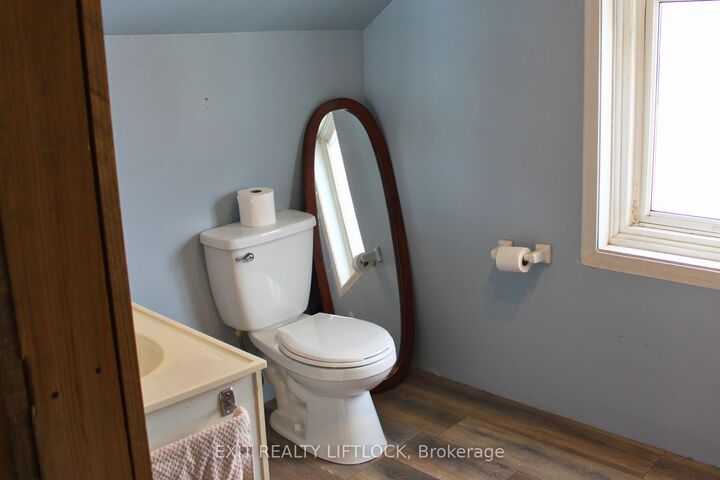 Property Photo:  17 Banta Road  ON K0K 3K0 