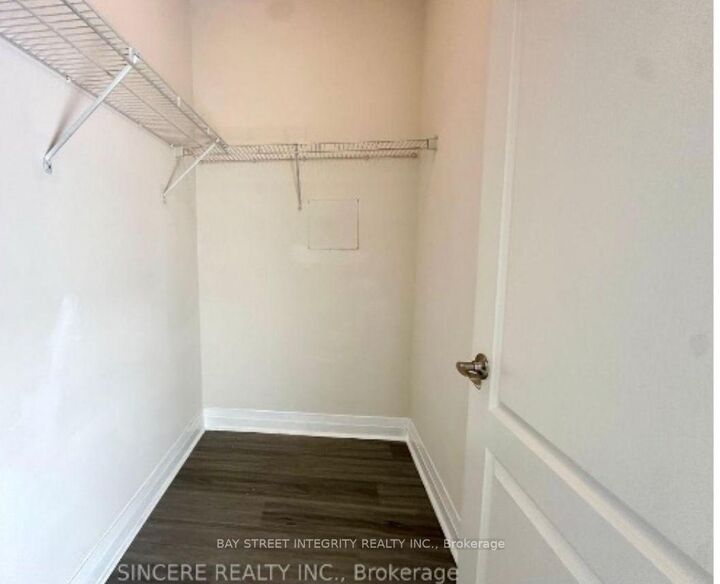 Property Photo: 7373 Kennedy Road Ph02 ON L3R 1H6