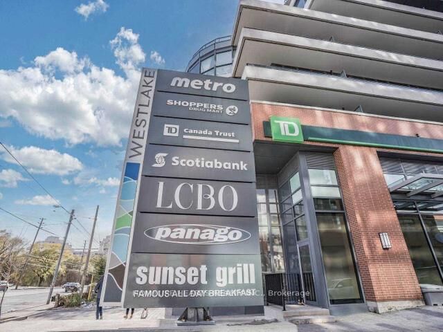 Property Photo: 2220 Lakeshore Boulevard W 1209 ON M8V 0C1