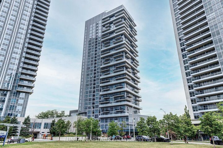 Property Photo: 225 Village Green Square 2010 ON M1S 0K5