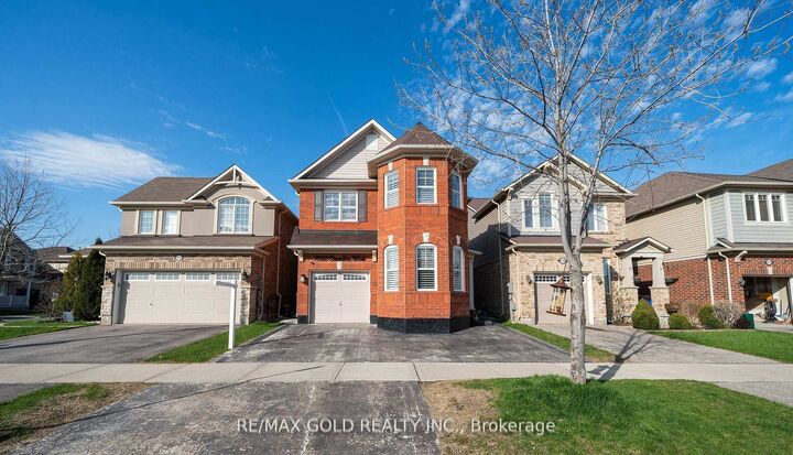 Property Photo: 1035 Savoline Boulevard ON L9T 8P2