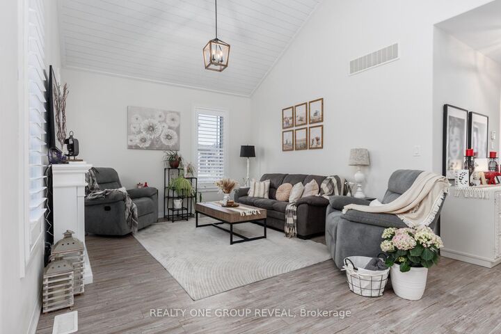 Property Photo: 208 Strachan Street ON L1A 0E9