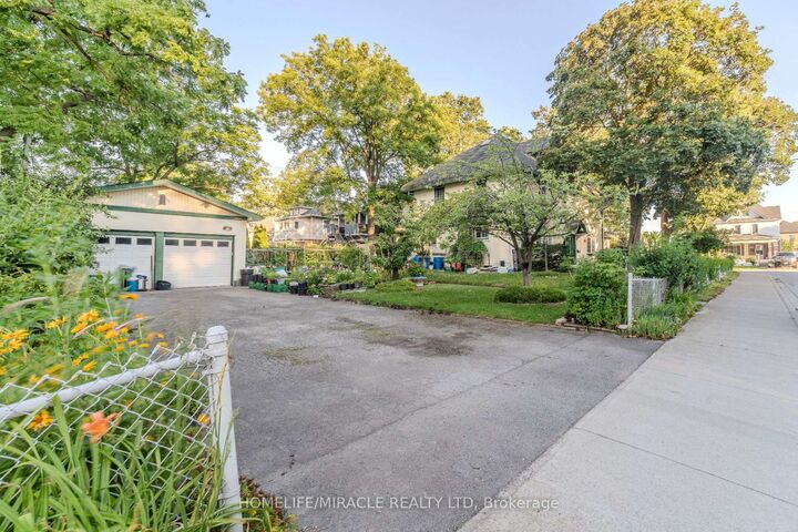 Property Photo:  5214 Third Avenue  ON L2E 4M4 