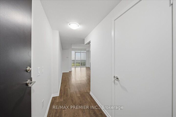 Property Photo: 3237 Bayview Avenue 1306 ON M2K 2J7