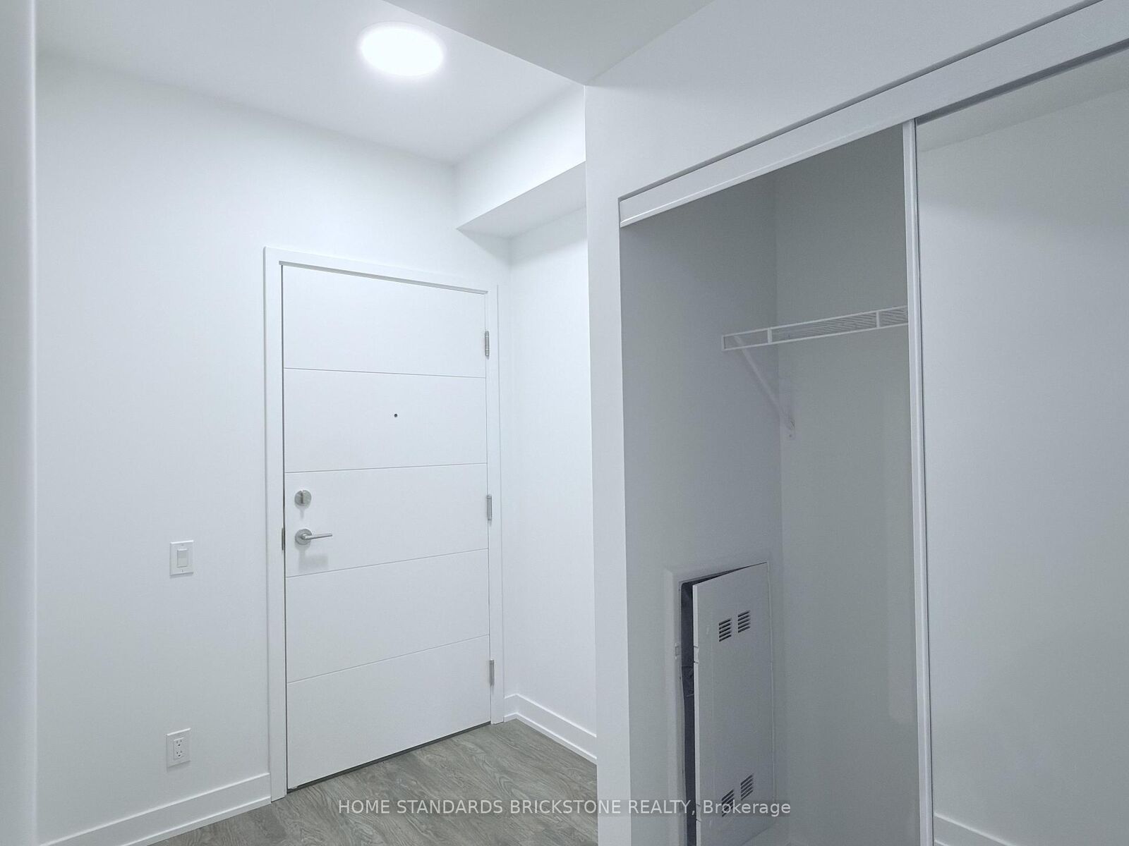 Property Photo: 20 Deans Drive 702 ON M1L 0J7
