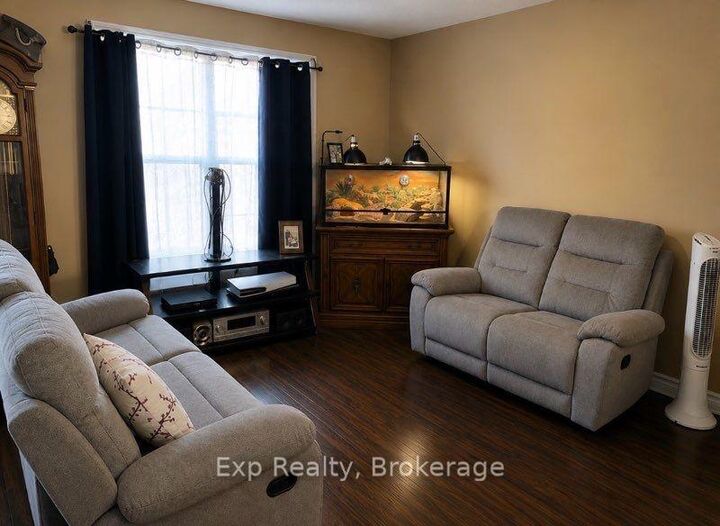 1 Caroline Street C — photo 1