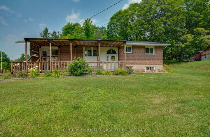 Property Photo: 4309 Maple Drive ON K0H 2W0