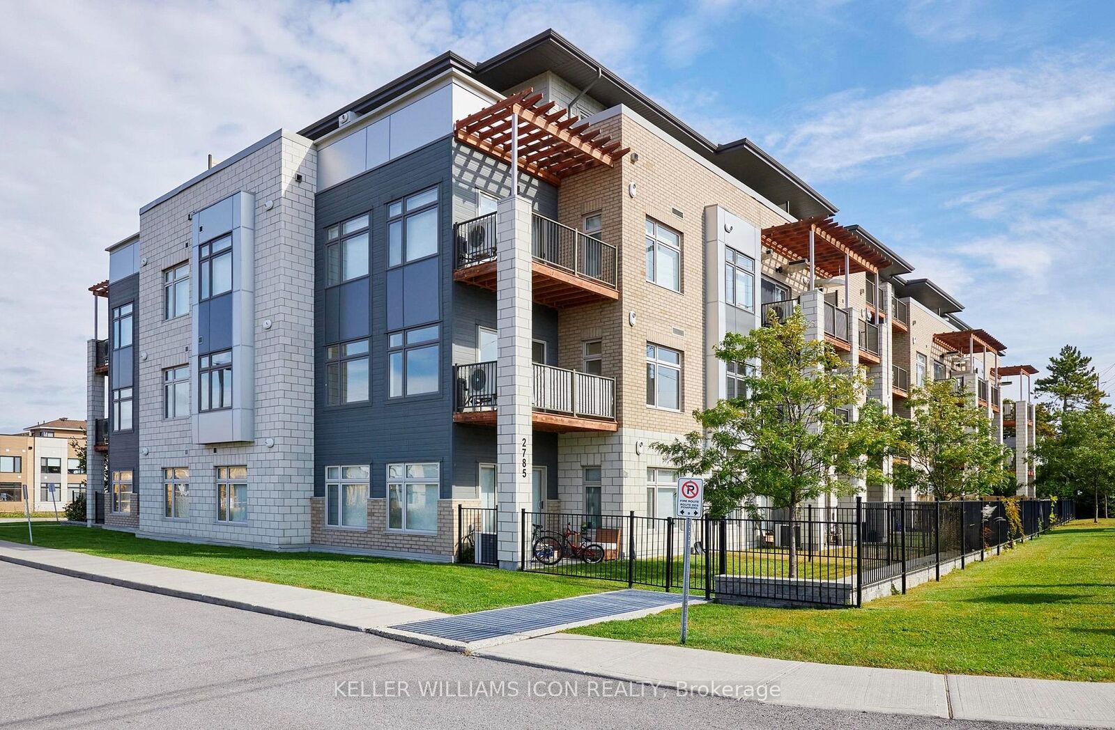 Property Photo: 2785 Baseline Road 313 ON K2H 0B7