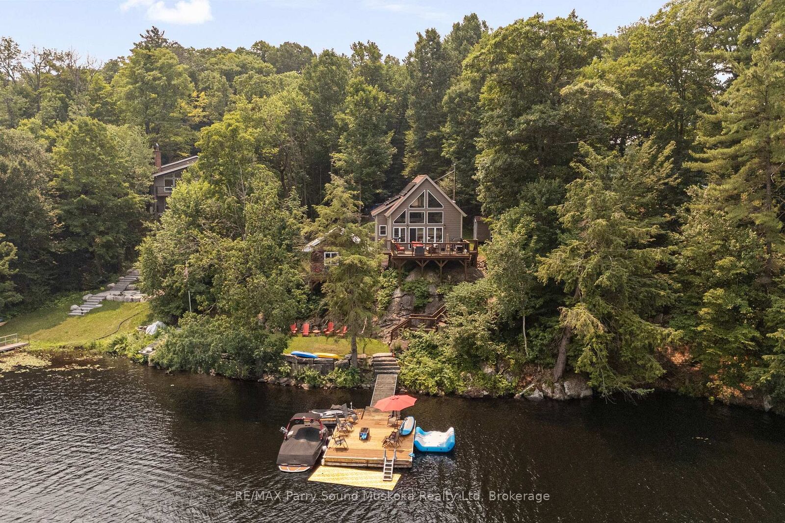Property Photo: 5 Eagle Ridge Lane ON P2A 2W9