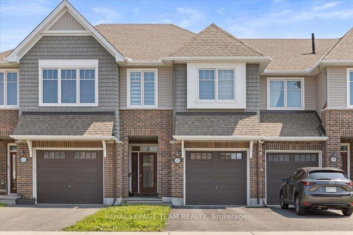552 Jackdaw Avenue — photo 1