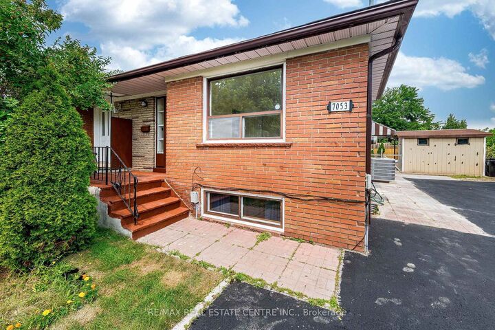 Property Photo:  7053 Harwick Drive  ON L4T 3A3 