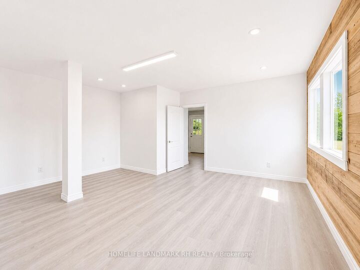 Property Photo: 25066 Commodore Road ON L0K 1A0