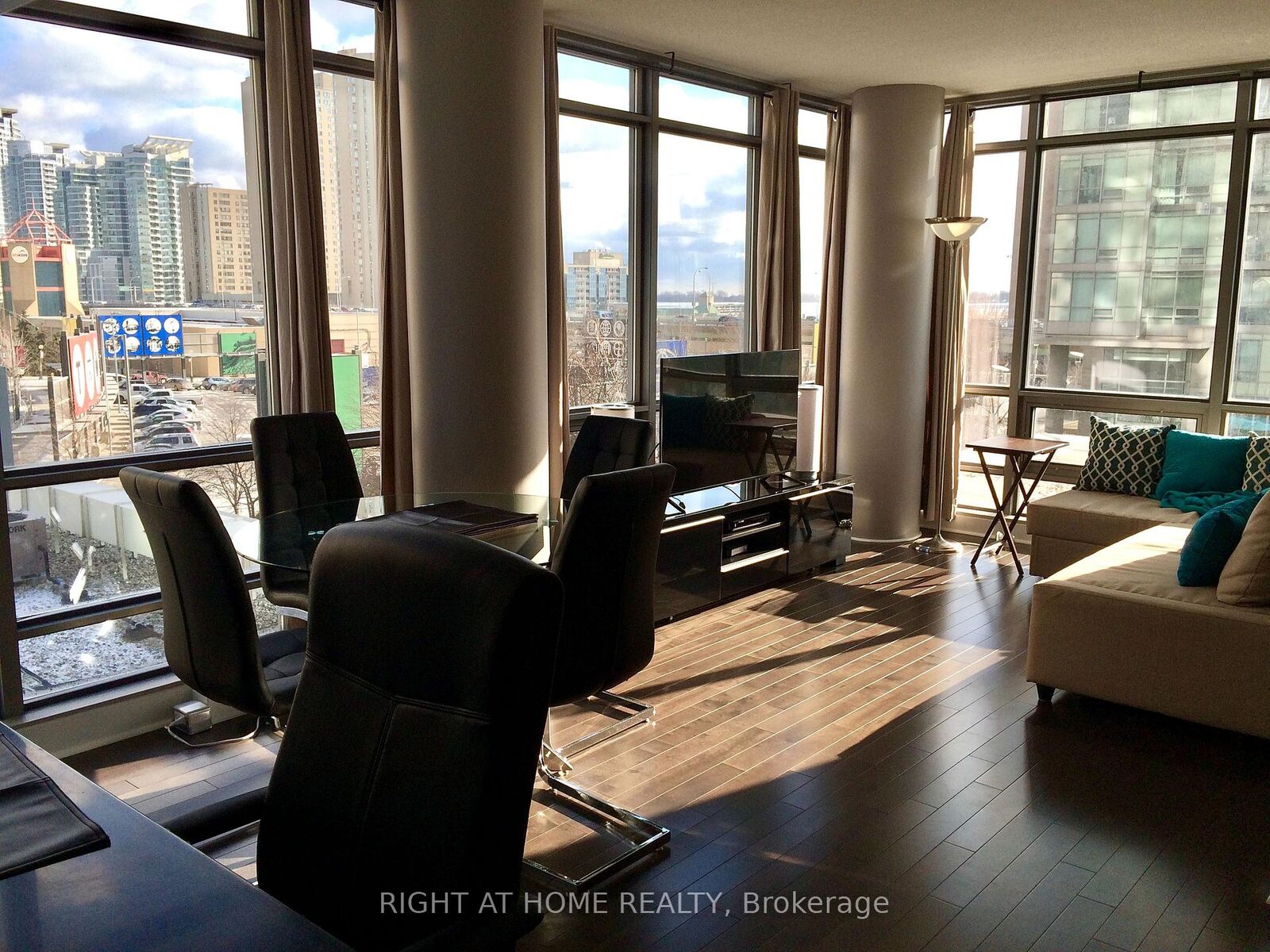 Property Photo:  3 Navy Wharf Court 315  ON M5V 3V1 