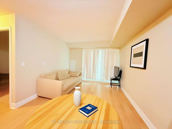 Property Photo: 75 South Town Centre Boulevard 1206 ON L6G 0B3