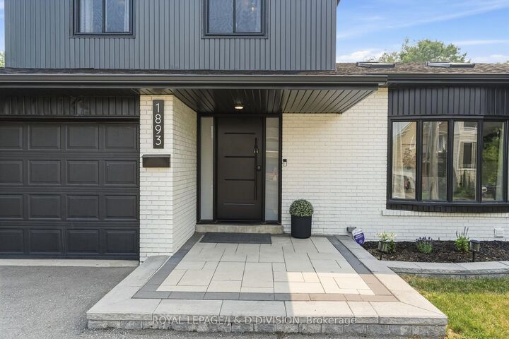 Property Photo:  1893 Spruce Hill Road  ON L1V 1S6 