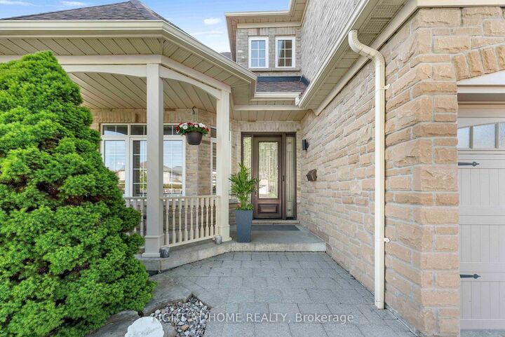 Property Photo: 1048 McQuay Boulevard ON L1P 1R8
