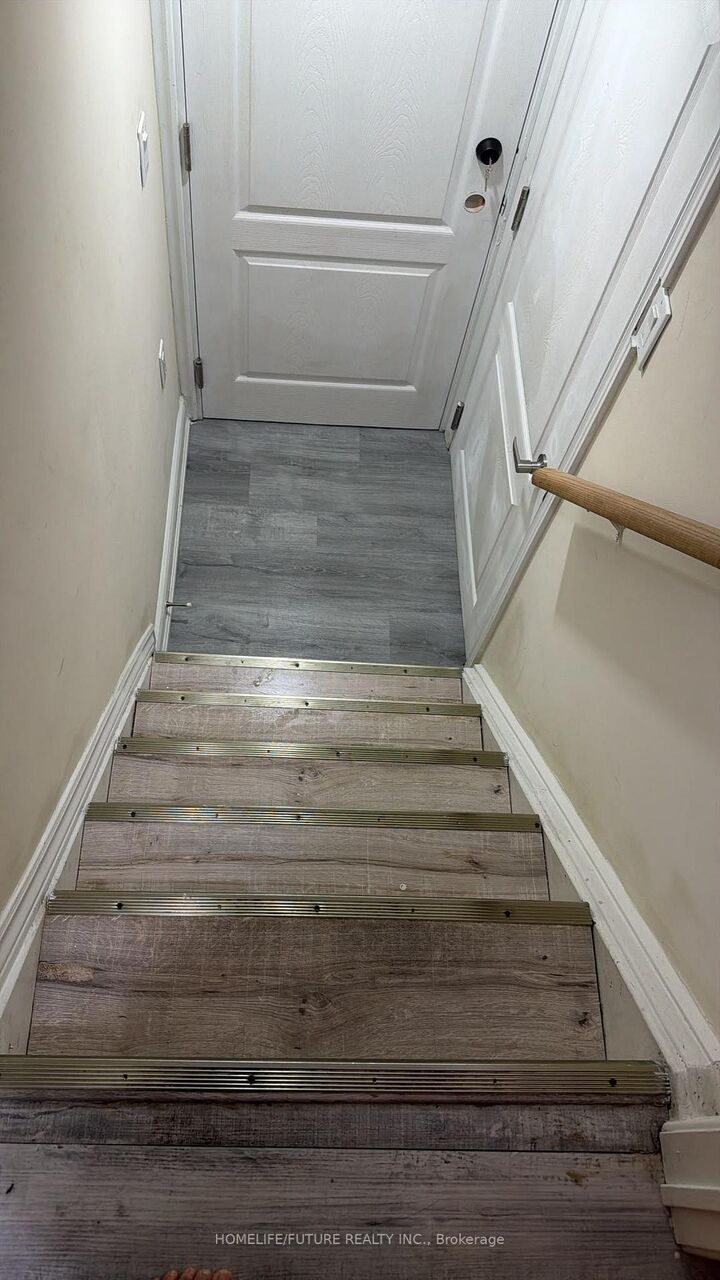 Property Photo: 21 Floribunda Crescent Bsmt ON L6T 4R8