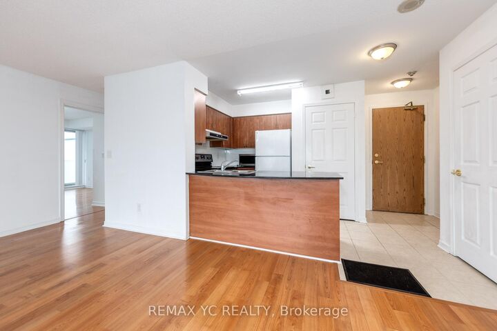 5500 Yonge Street 2410 — photo 1