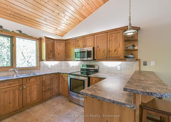 Property Photo: 96 Millard Drive ON L0K 1S0