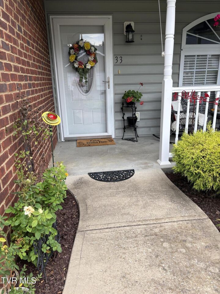 Property Photo:  33 Sagewood Court 33  TN 37659 