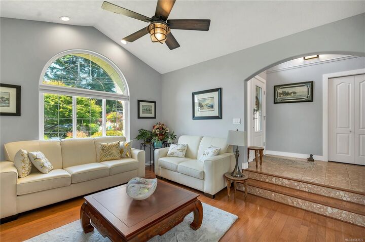 Property Photo: 242 Dahl Rd BC V9W 7X8