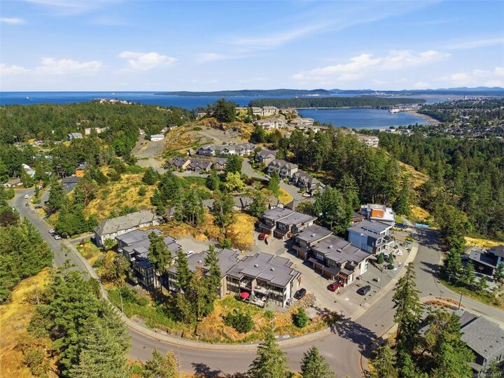 Property Photo: 3406 Ocean Mist Pl BC V9T 0E7