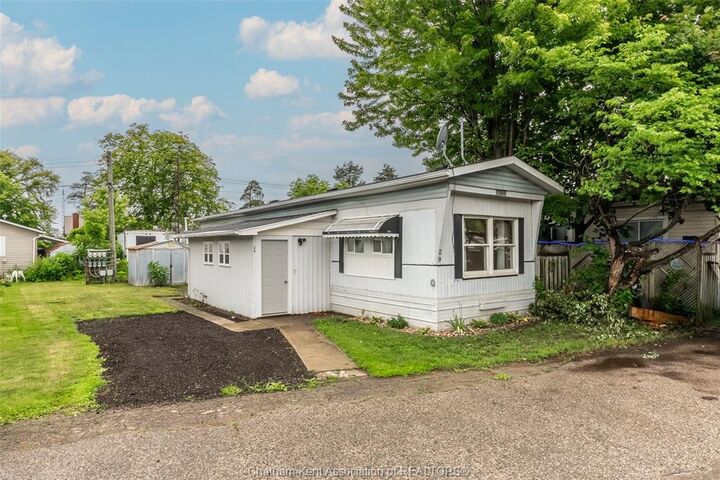 9480 Longwoods Road 29 — photo 1