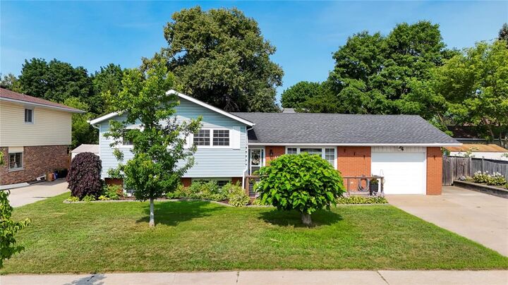 Property Photo: 1309 Indian Road ON N7V 4C6