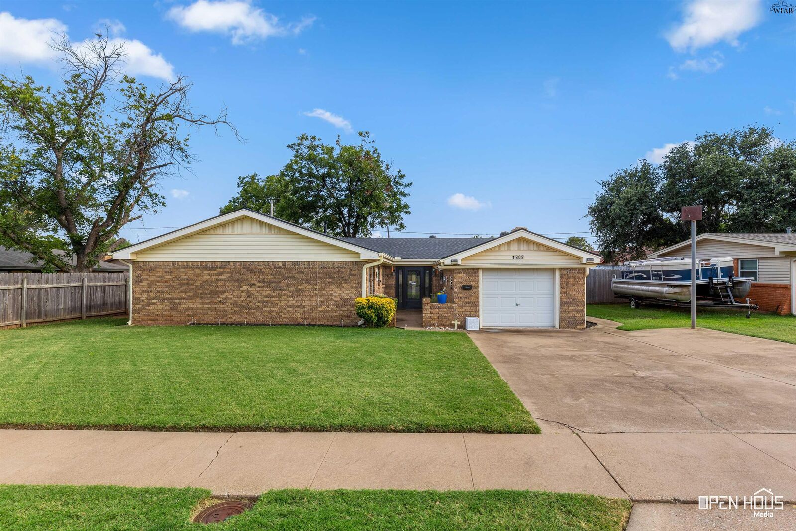 Property Photo:  1303 Christine Road  TX 76302 