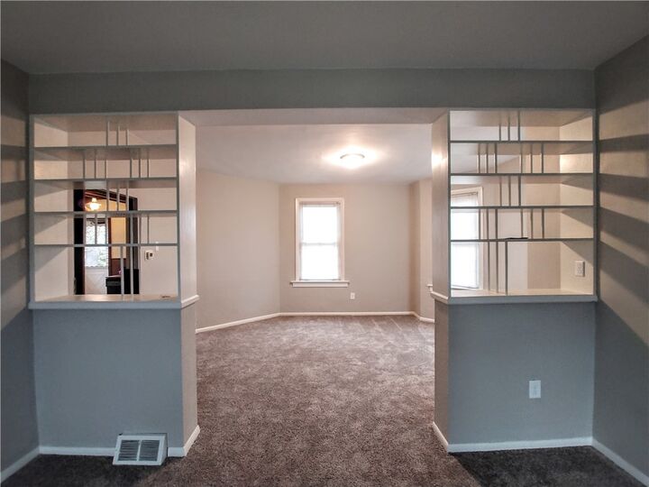 Property Photo: 716 Main Street PA 15108