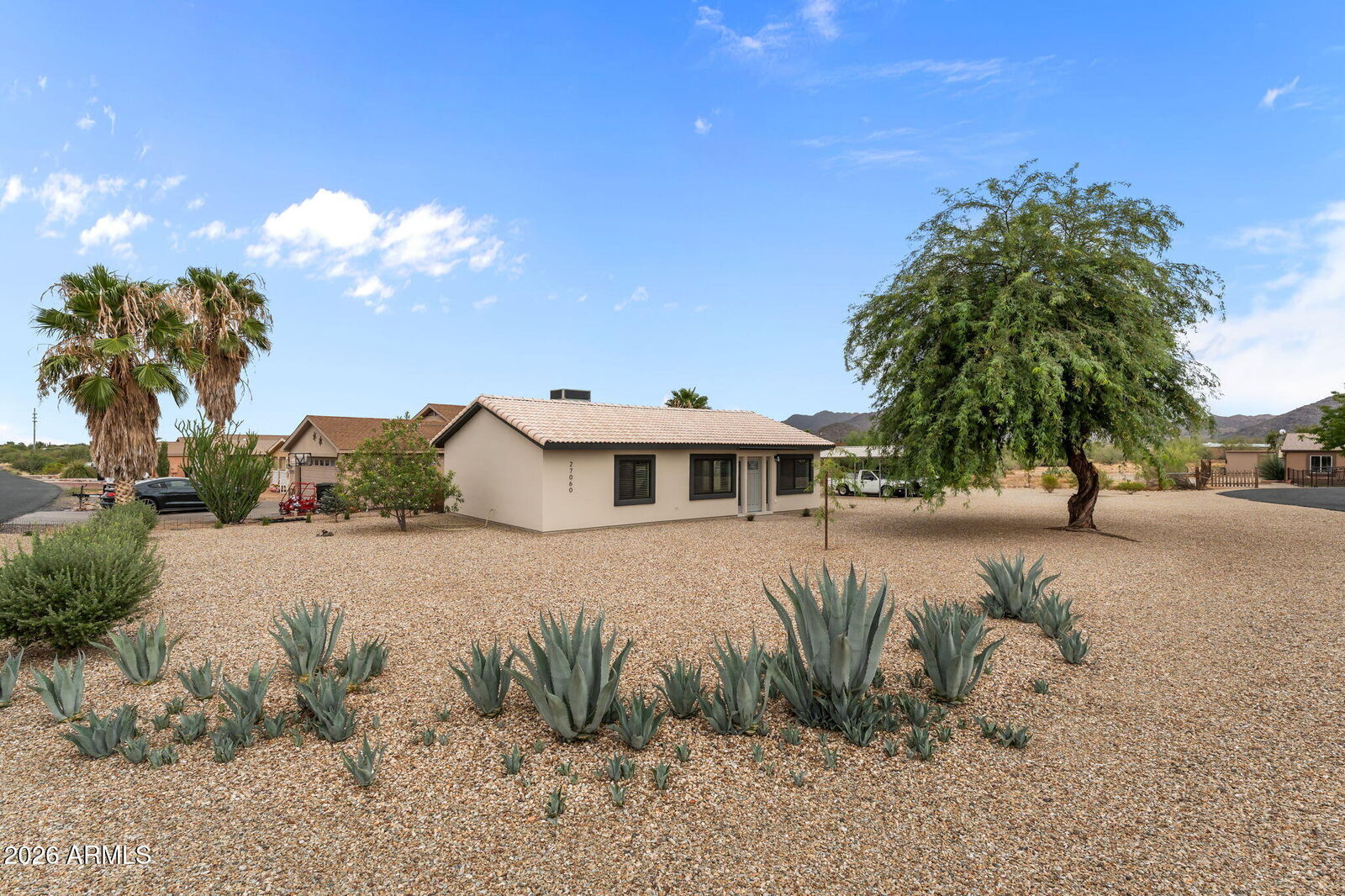 Property Photo:  27060 S Bennett Way  AZ 85332 