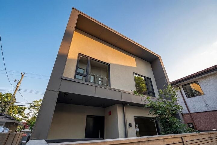 Property Photo: 366 E 23rd Avenue BC V5V 1X5
