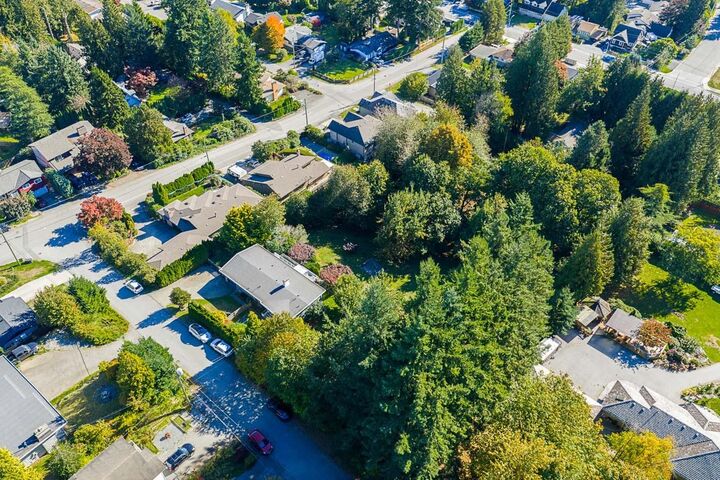 Property Photo: 33172 Hill Avenue BC V2V 2R6