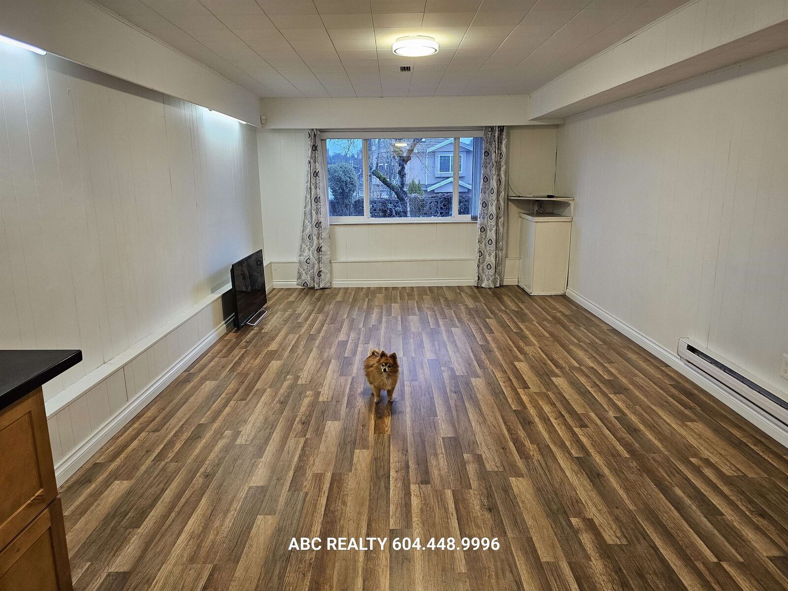 Property Photo:  3xxx Parker Street 2bed Suite  BC V5K 2V7 