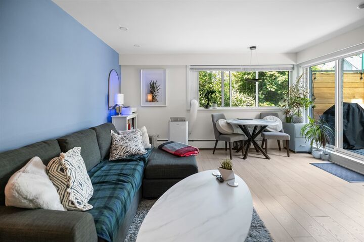 Property Photo: 2121 W 6th Avenue 101 BC V6K 1V5