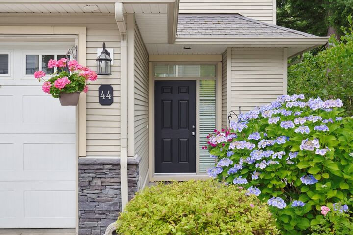 Property Photo: 36260 McKee Road 44 BC V3G 0A9
