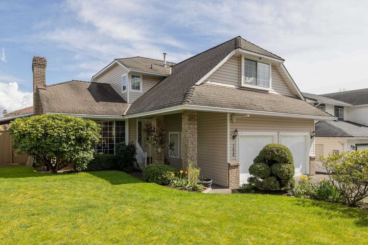 7838 160 Street — photo 1
