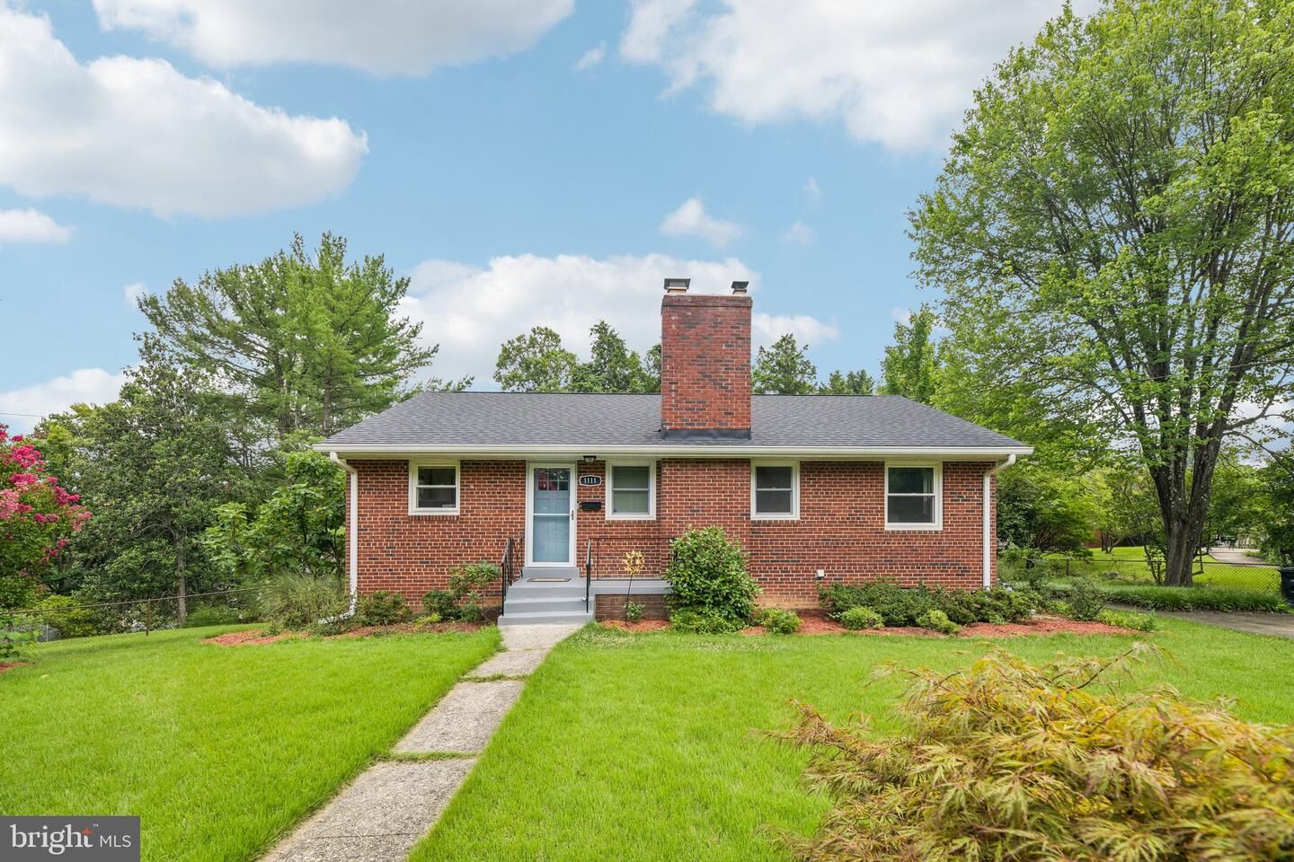 Property Photo:  1111 Archer Court  VA 22312 
