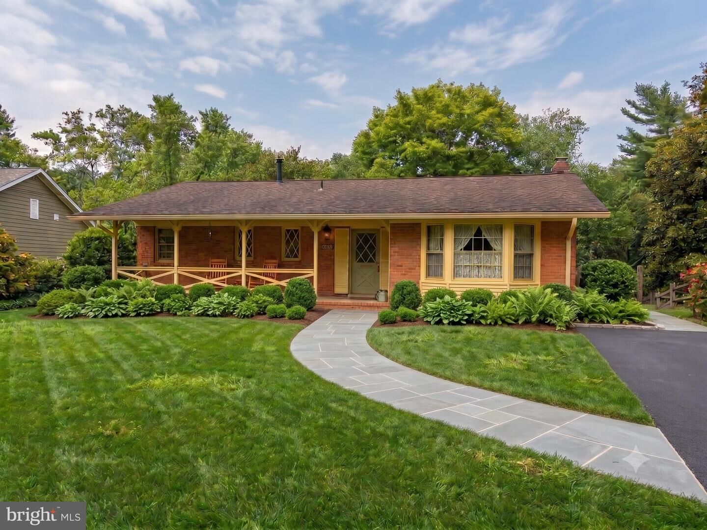 Property Photo: 11906 Renwood Lane MD 20852