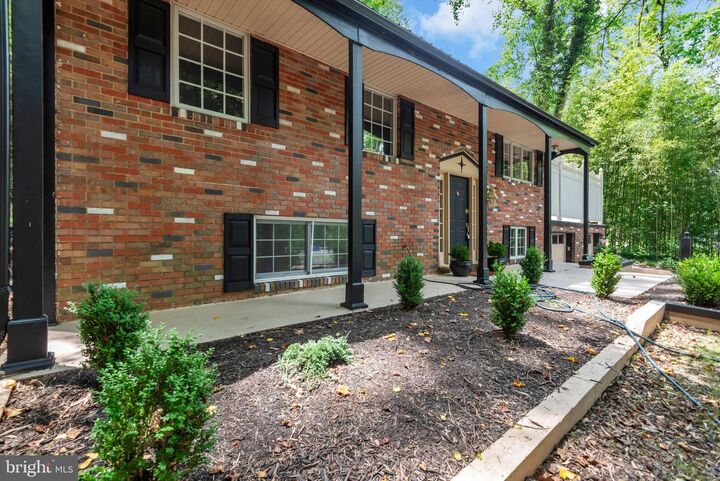 Property Photo: 1350 Ritchie Hwy MD 21012