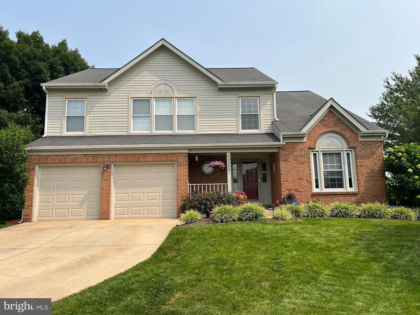 Property Photo: 13200 Hughsmith Way VA 20171