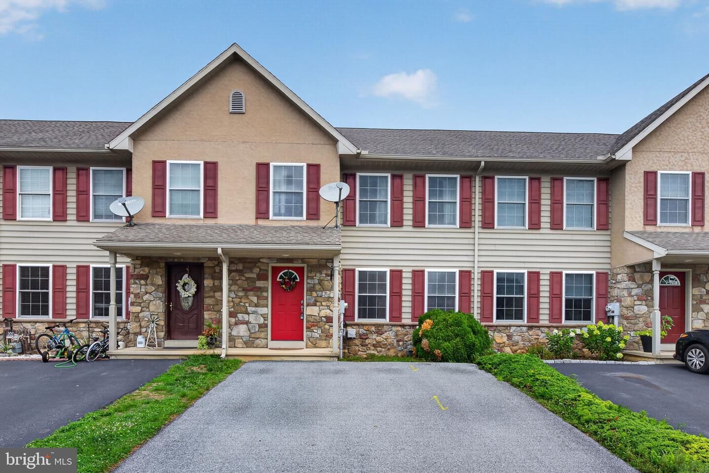 Property Photo:  53 Perseverance Lane  PA 17522 