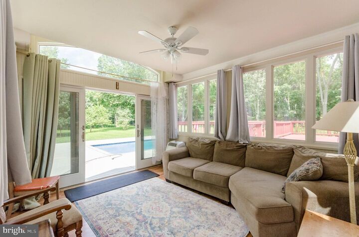 Property Photo:  887 Woodbury Drive  WV 25430 