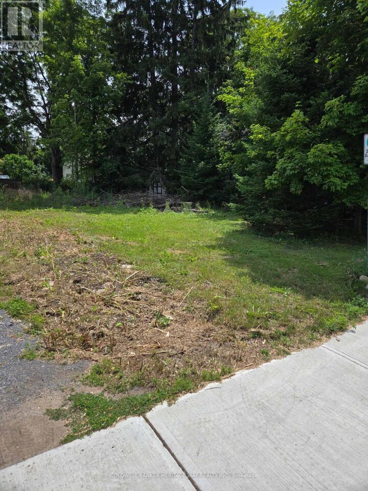 Property Photo: 129 Bridge Street ON K0A 1A0