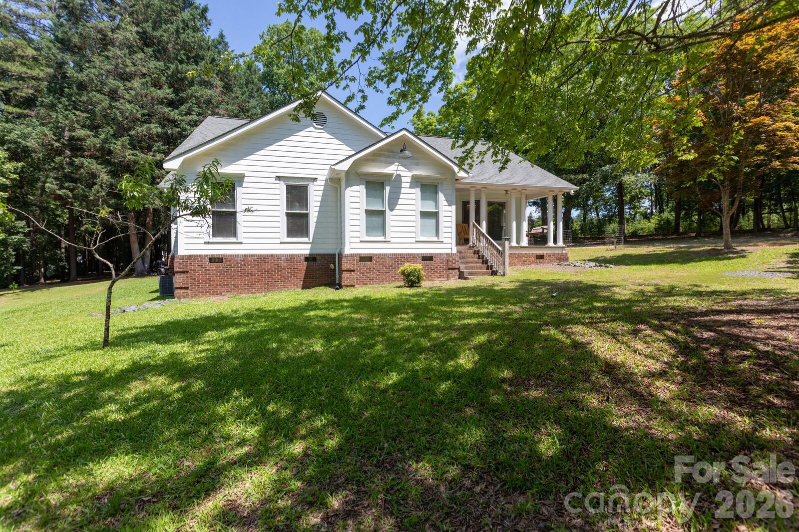 Property Photo:  15224 Thomas Road  NC 28278 
