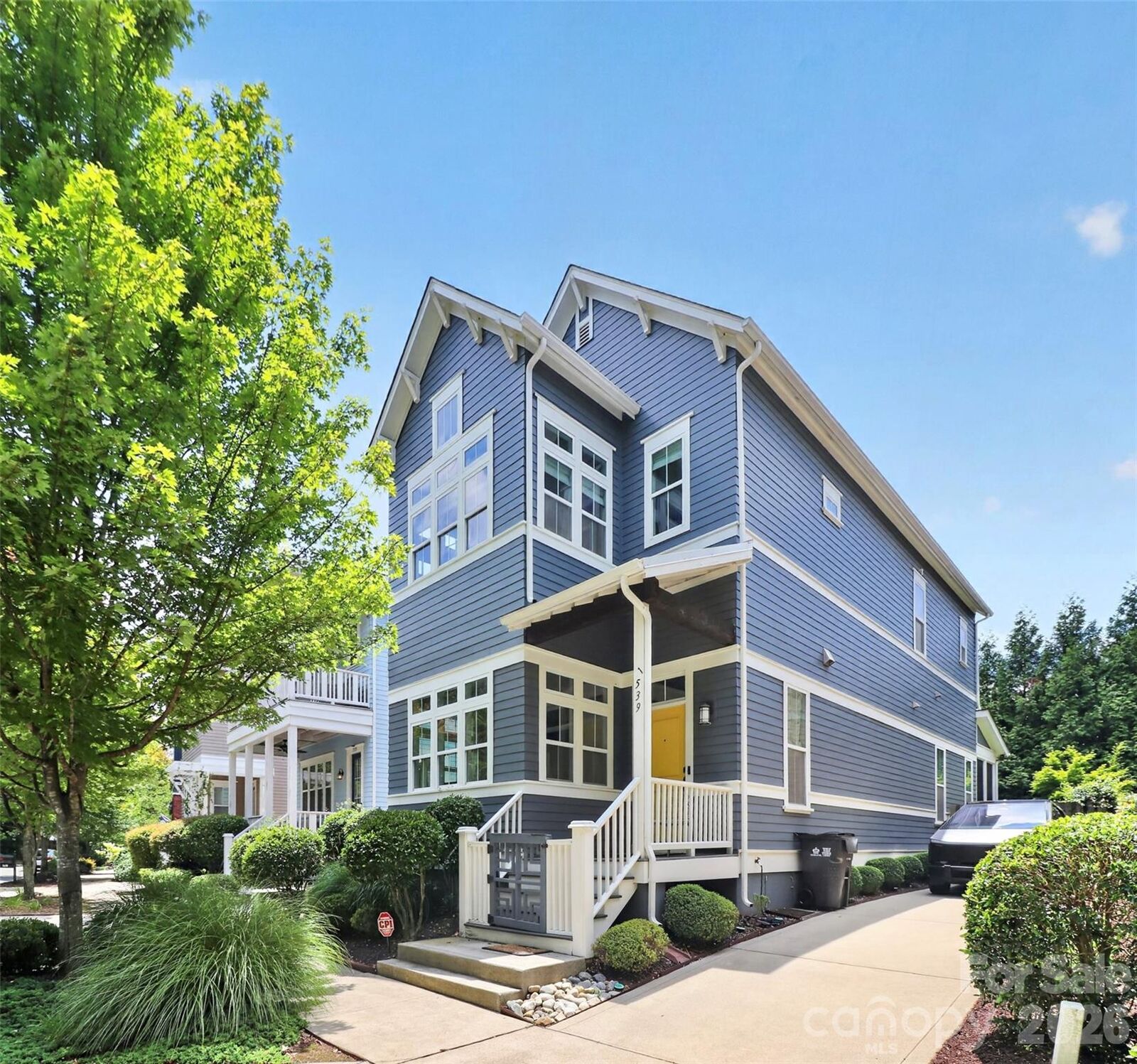 Property Photo:  1539 Tippah Park Court  NC 28205 