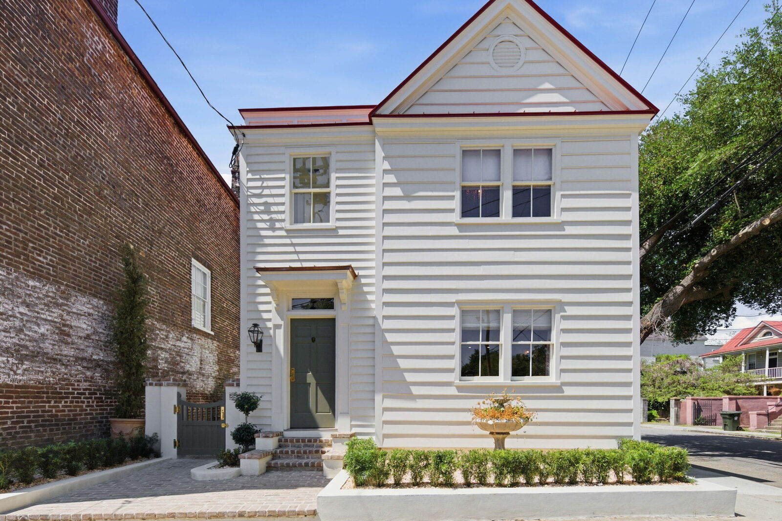 Property Photo:  55 Elizabeth Street  SC 29403 