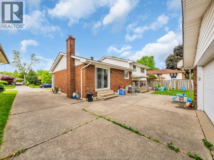 Property Photo:  2976 Buttery Court Lower  ON N9E 3W4 